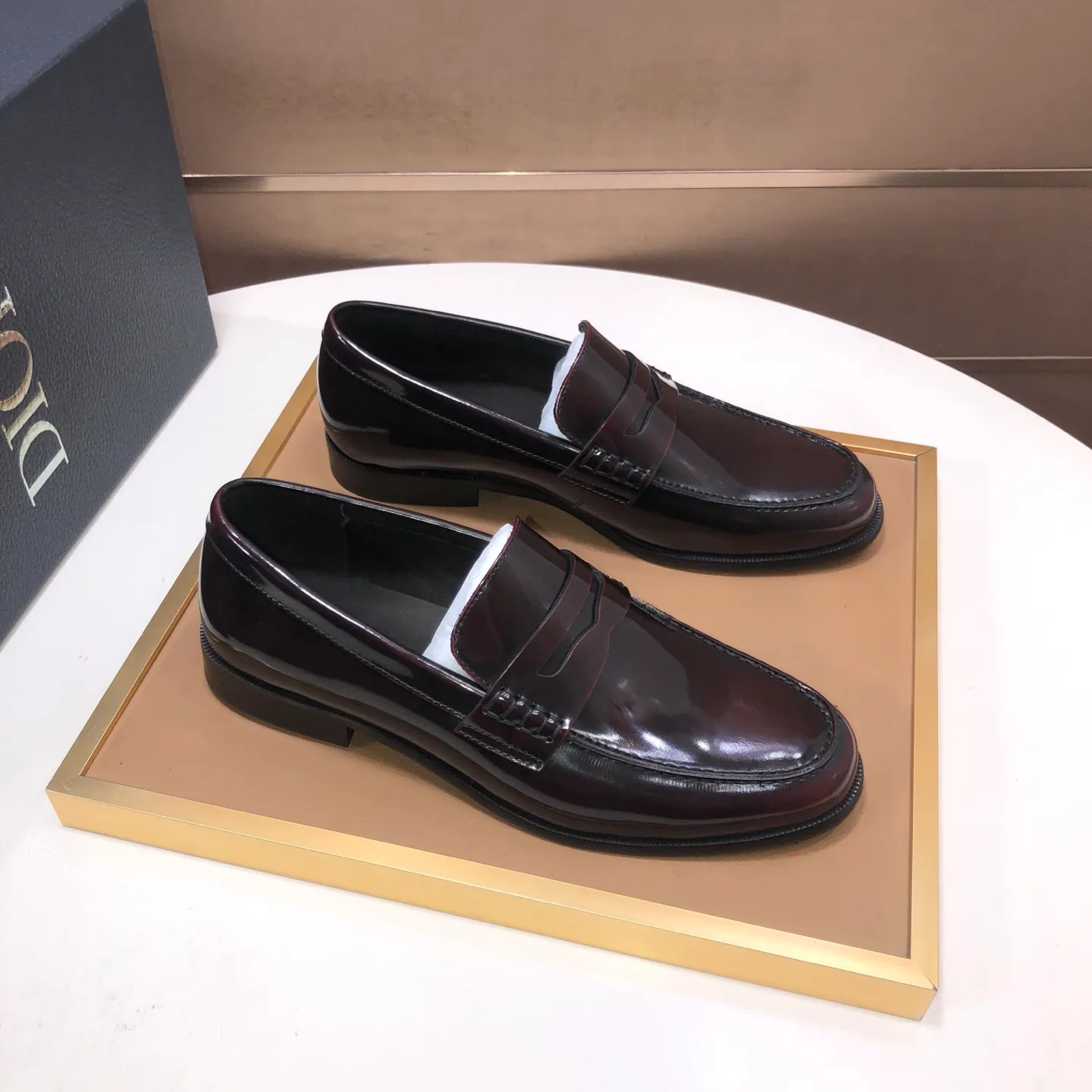 Men's shoes 💰580💰[Dior] (water-dyed cowhide lining) Dior original 1:1 high-quality factory, imported original materials, imported raw cowhide, water-dyed cowhide lining, original TPU outsole, code number: 39-44 (45 customized)
